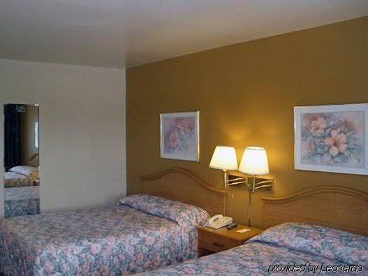 Gilroy Inn ภายนอก รูปภาพ